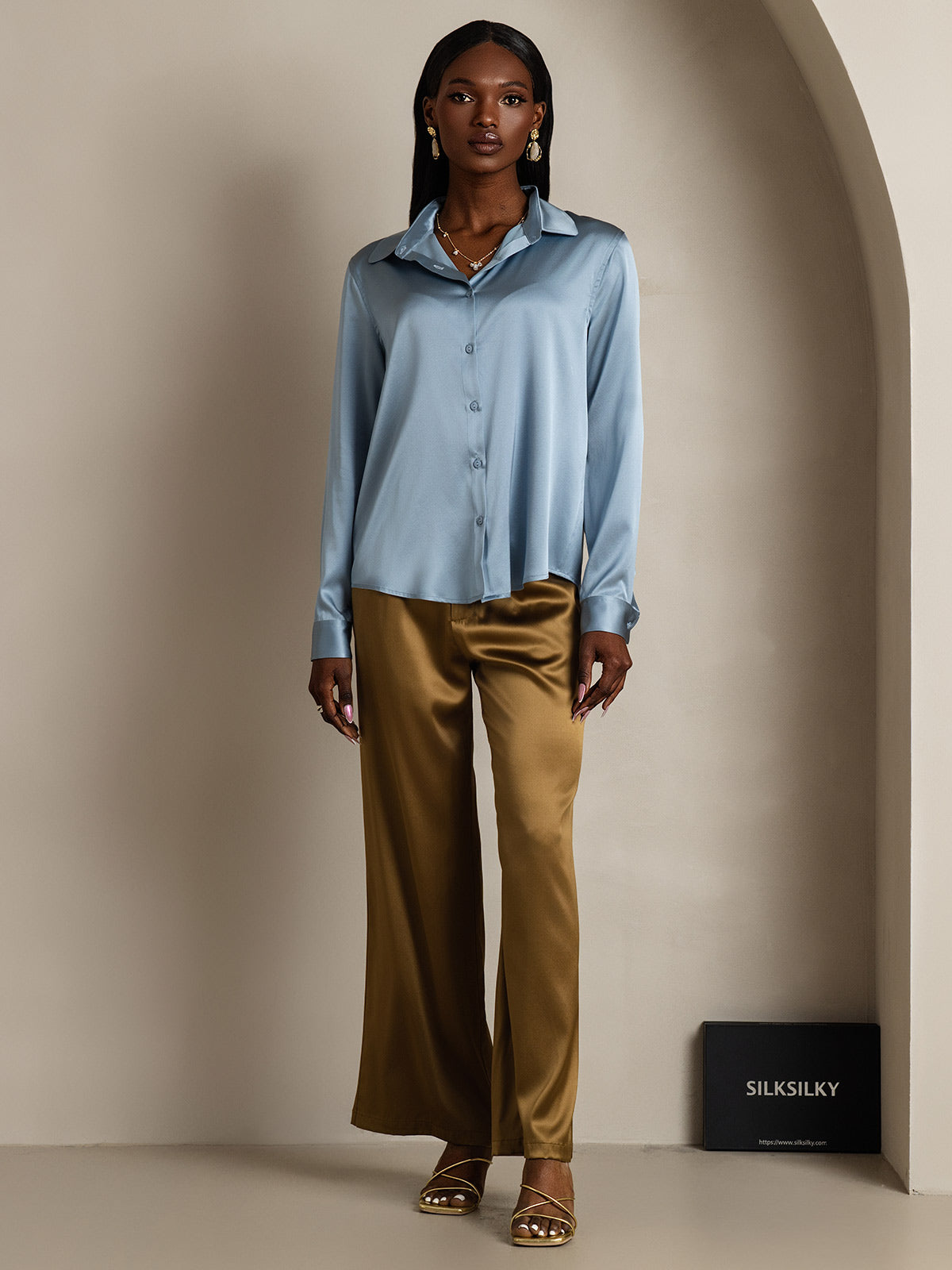 19Momme Silk Long Sleeve Lapel Collar Women's Shirt with Button Up Design