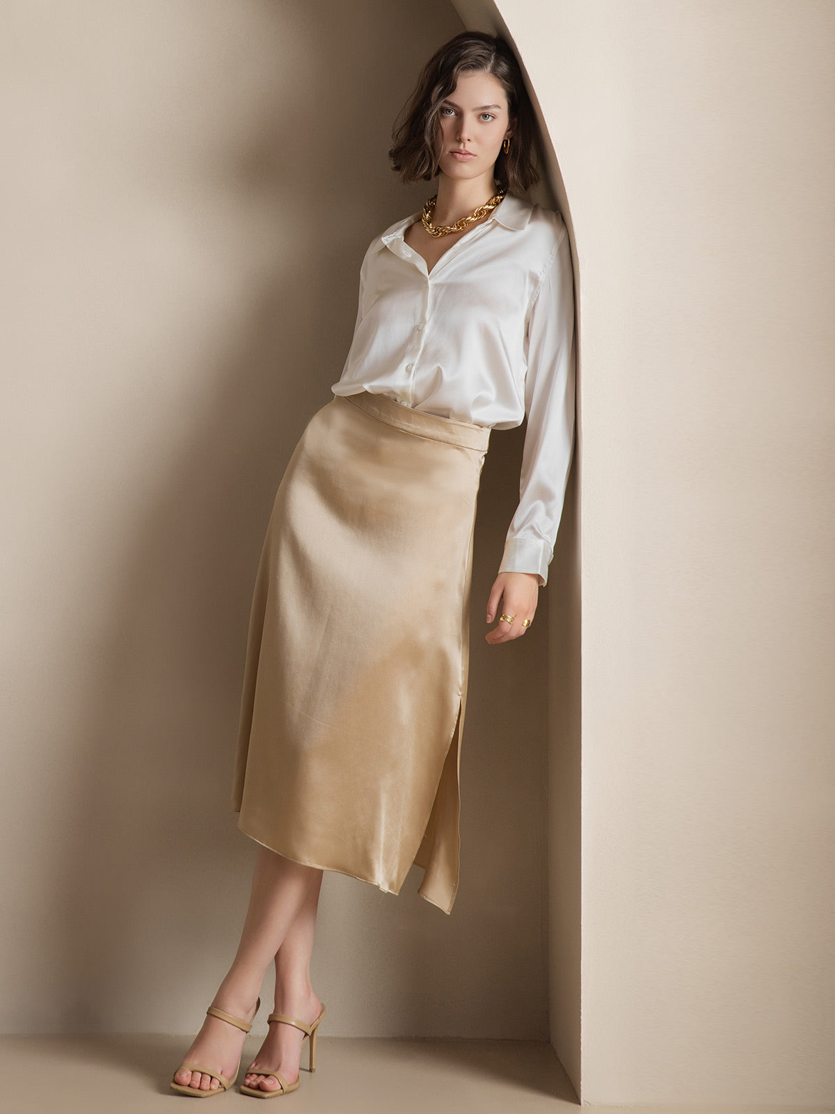 19Momme Silk Long Sleeve Lapel Collar Women's Shirt with Button Up Design