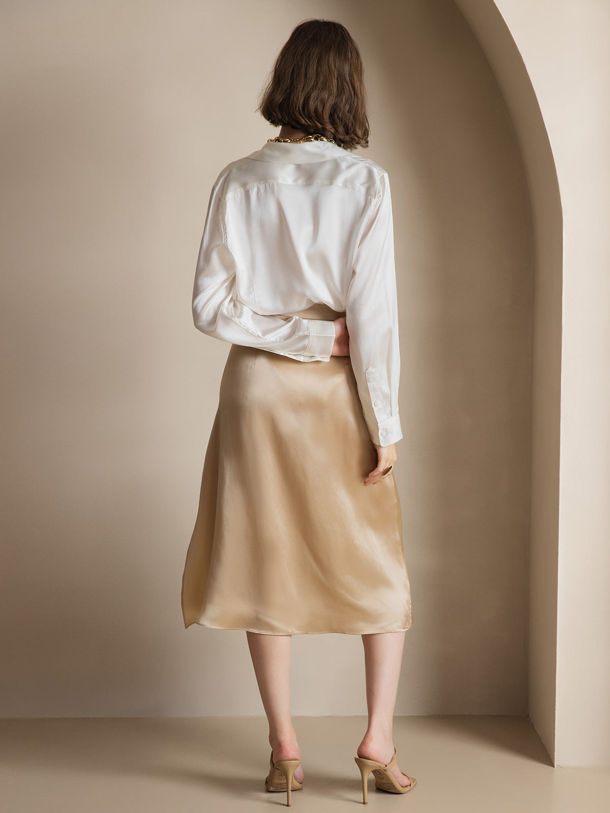 19Momme Silk Long Sleeve Lapel Collar Women's Shirt with Button Up Design