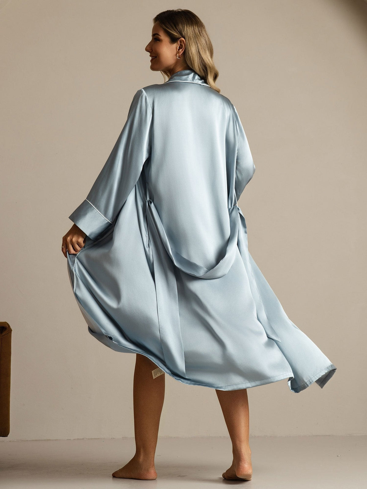 Pure Silk Belted Women's Long Lapel Robe with Pocket Design