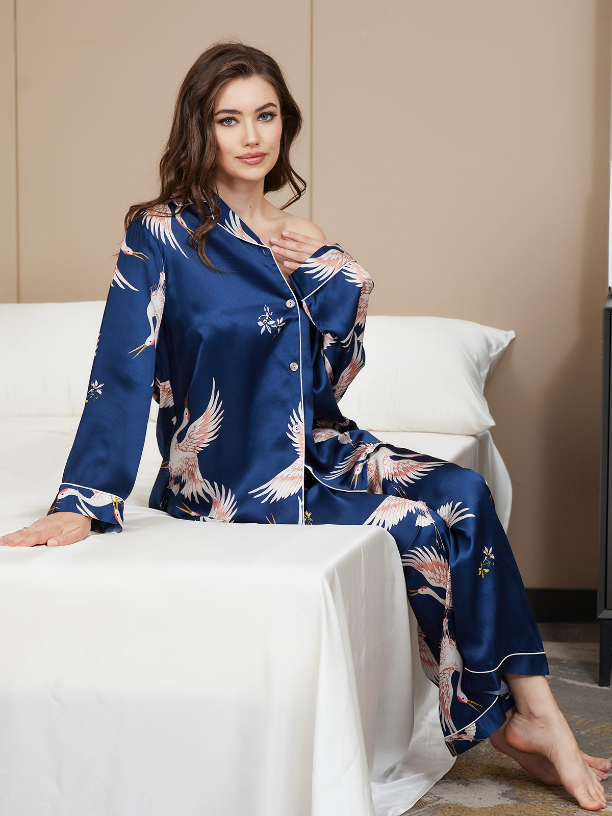 19Momme Women's Pure Silk Crane Print Long Sleeve Notch Collar Pyjamas Set